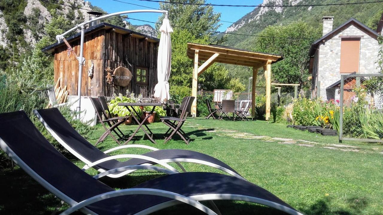 Apartamentos Mobison Salinas de Bielsa エクステリア 写真